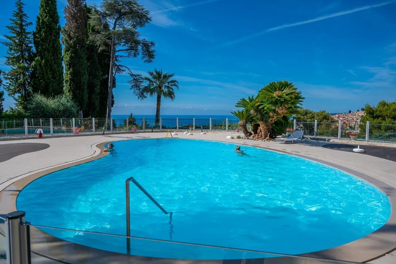 Studio Menton Garavan Avec Piscine A Proximite Italie Et Monaco 0*,  France